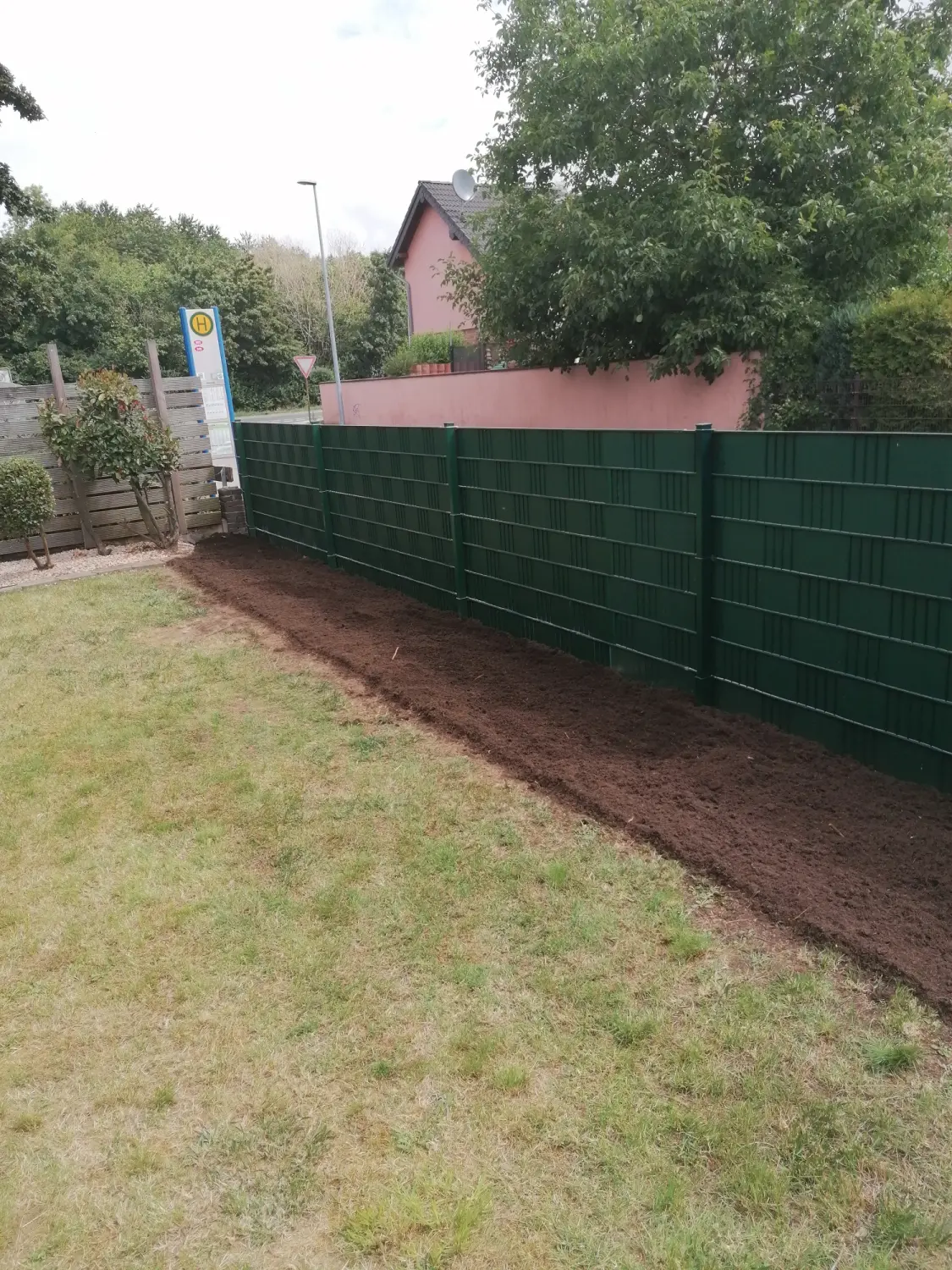 Hausmeisterservice, Gartenzaun